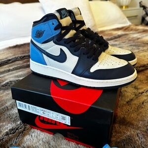 Jordan 1 Retro High Obsidian size 7